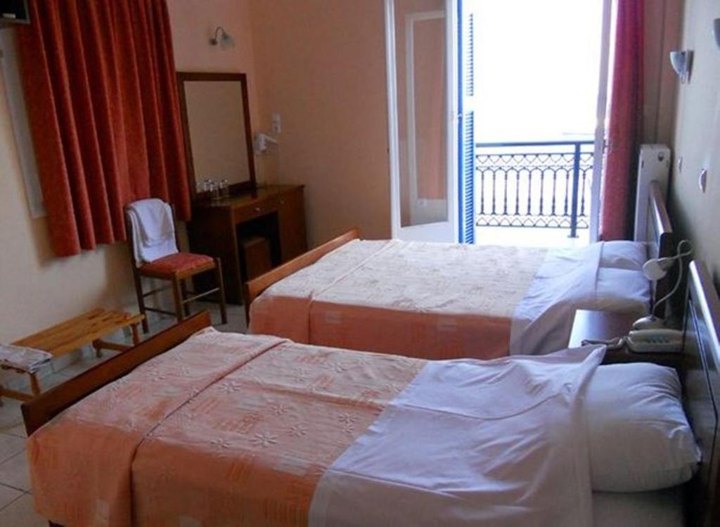 Apollon Hotel Тирос Номер фото